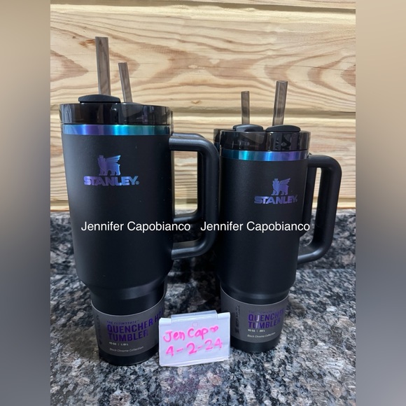 Stanley Black Chroma Tumbler 40 oz. Quencher H2.0 FlowState Water Cup Bottle NEW - Picture 1 of 1